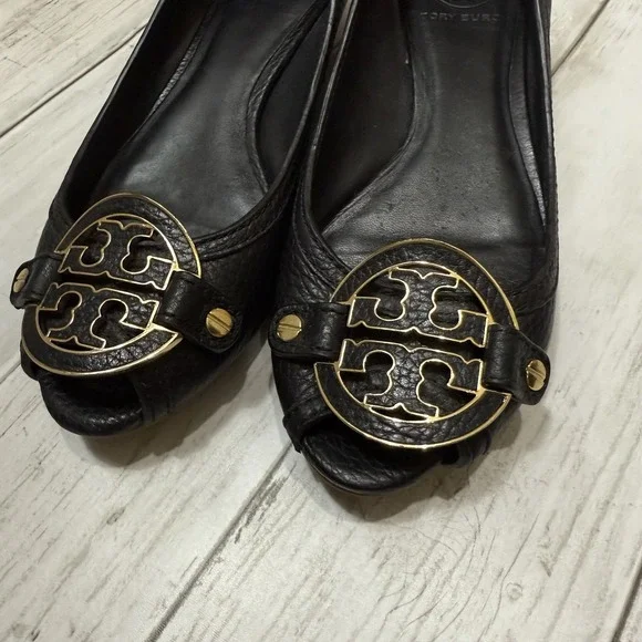 Tory Burch Shoes Amanda Size 6.5 Black Leather Peep Toe Wedge Heels - Picture 4 of 10